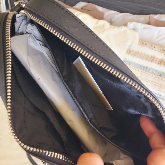 👜🆕️ Michael Kors Large Ew ZP Chain Crossbody Bag❤️👜 - Picture 5 of 7